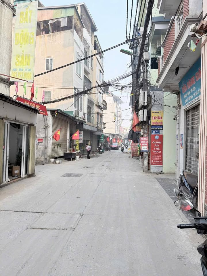 Bán nhà Cầu Diễn – Bắc Từ Liêm 73m² giá 15.5 tỷ - Giao thông thuận tiện!