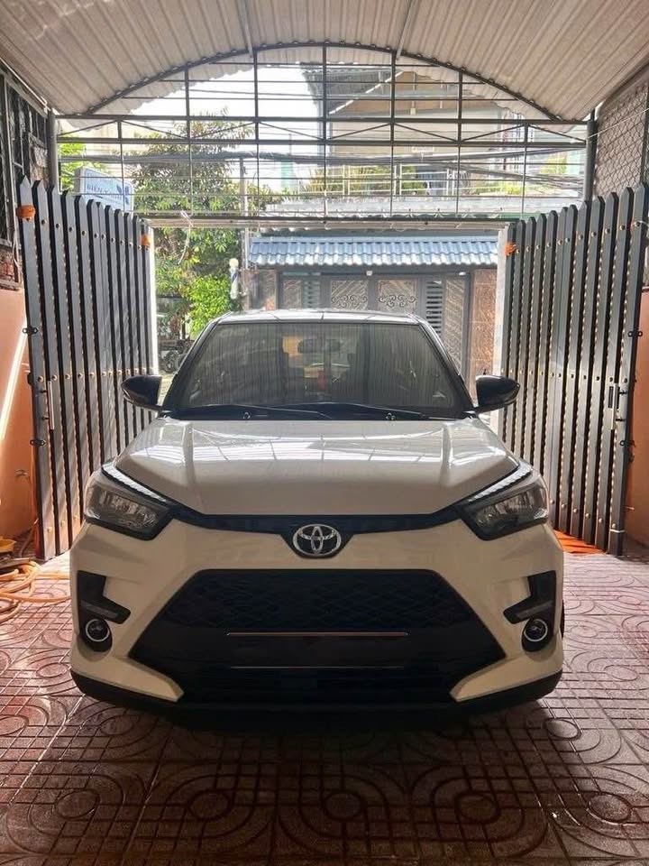 Nhà Mặt Tiền Kinh Doanh Đường Lê Văn Việt 125m² giá 9 tỷ - Đầu Tư Sinh Lời Ngay!