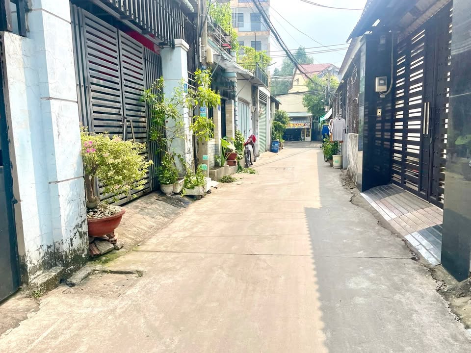 Đất thổ cư hẻm xe hơi đường số 6, Thủ Đức 71m² giá chỉ 4.3 tỷ - Cơ hội đầu tư hấp dẫn!