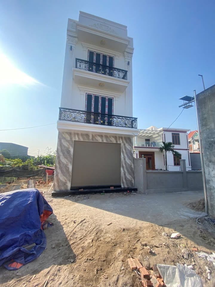 Nhà 3 tầng độc lập tại Minh Khai, An Dương 50m² giá 3.2 tỷ - Ô tô tận cửa!