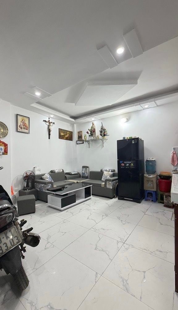 Nhà 5 tầng Đường Nam Dư, 36m² giá 5.45 tỷ - Chính chủ bán gấp!