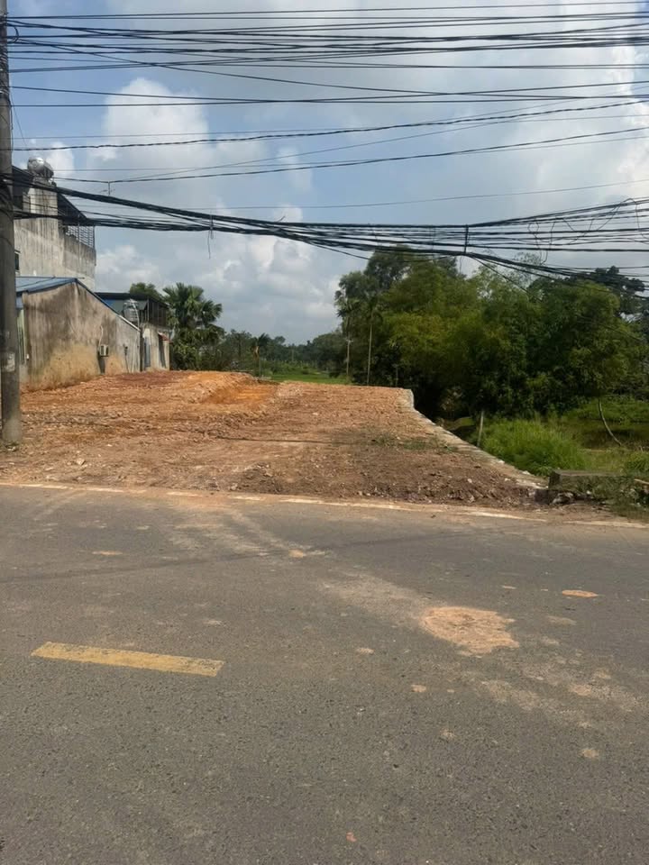 Đất mặt đường trục chính Tân Cương, 150m², vị trí hiếm, dễ xây dựng!