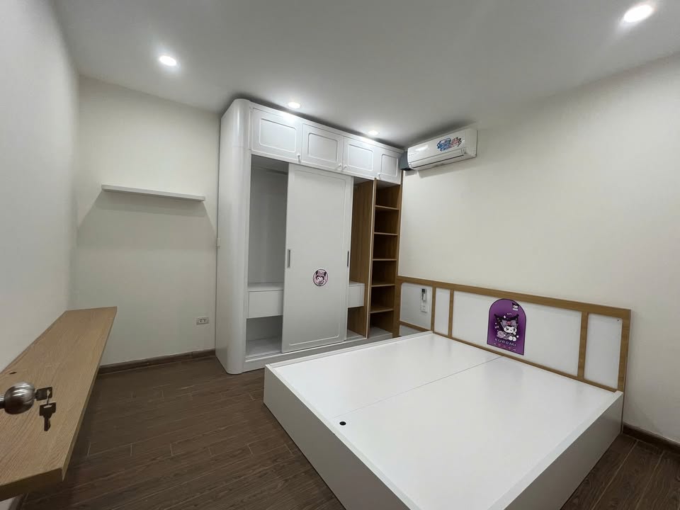 Căn hộ Mỹ Sơn 62 Nguyễn Huy Tưởng 111m² giá 16 triệu - Nội thất mới 100%!