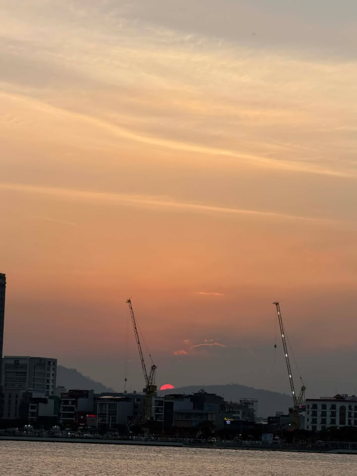 Townhouse Khu Phức Hợp Harbour Cầu Giấy 304m² giá 30 tỷ - Sở hữu ngay vị trí đắc địa!