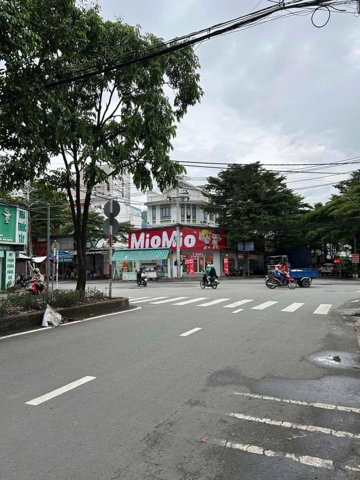 Đất góc 2 mặt tiền Trần Thị Điệu, Phước Long B, 120m² giá 10.5 tỷ - Sổ hồng chính chủ!