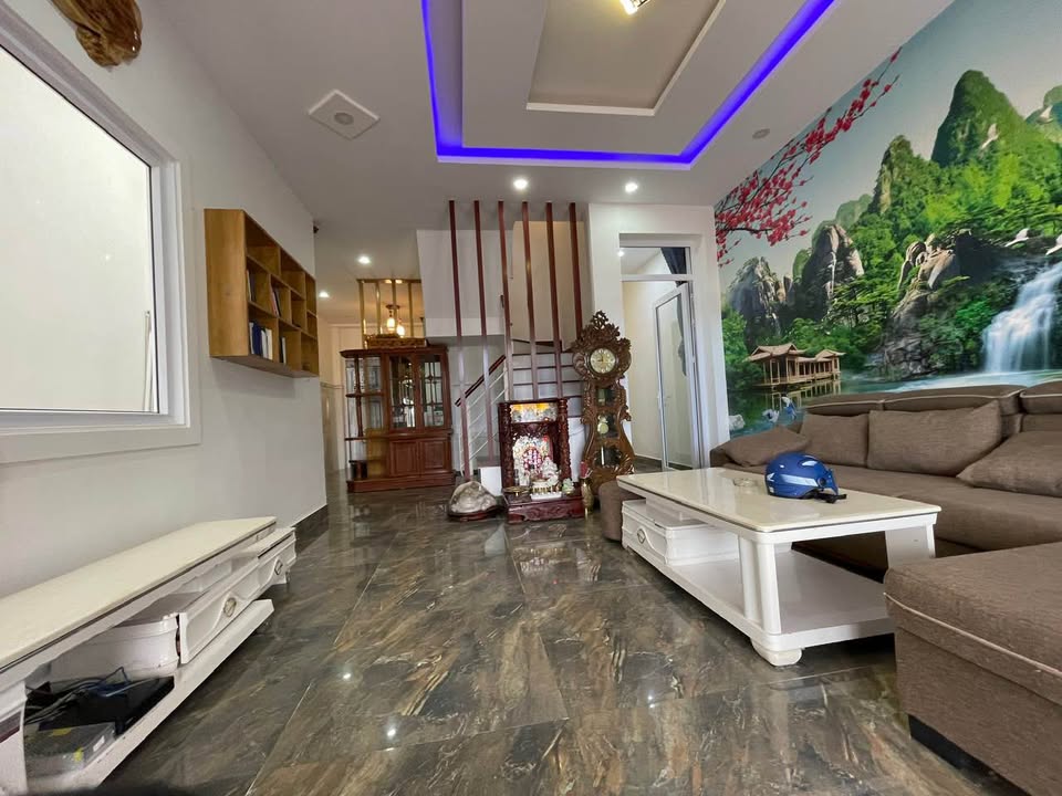 Nhà phố Đà Lạt 79m² giá 4.2 tỷ - View đẹp, gần trung tâm!