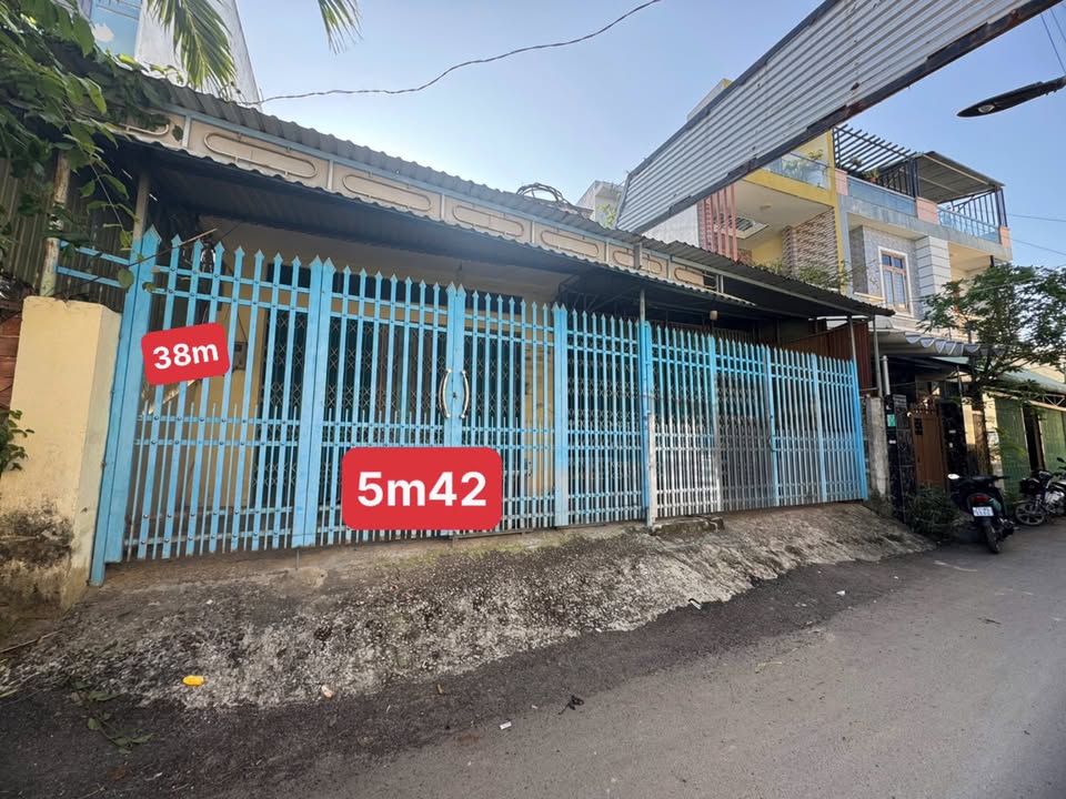 Đất và nhà cấp 4 tại Tuy Phước 207m² giá 2 tỷ - Pháp lý đầy đủ!