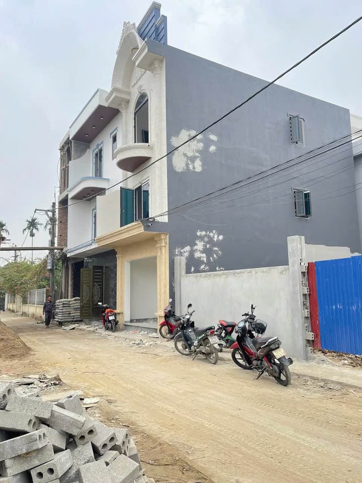 Nhà 3 tầng đường 6m ô tô tránh, TDP Bắc Sơn, An Dương - 2.98 tỷ