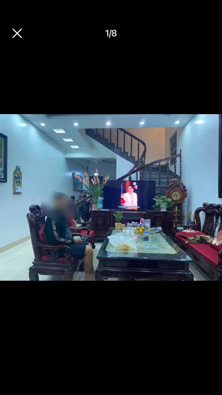 Nhà 3 tầng Phố Đinh Liệt 75m² giá 4 tỷ - Thiết kế thoáng rộng, ô tô tránh nhau!