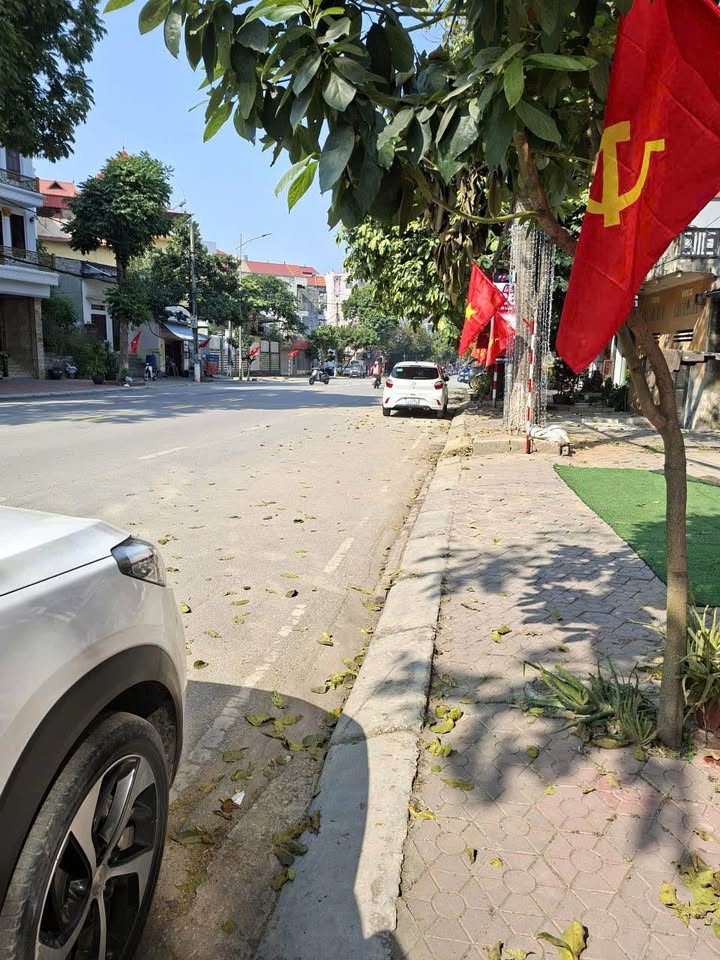 Nhà mặt đường Bà Triệu, Lạng Sơn 131m² giá 10.1 tỷ - Kinh doanh sầm uất!