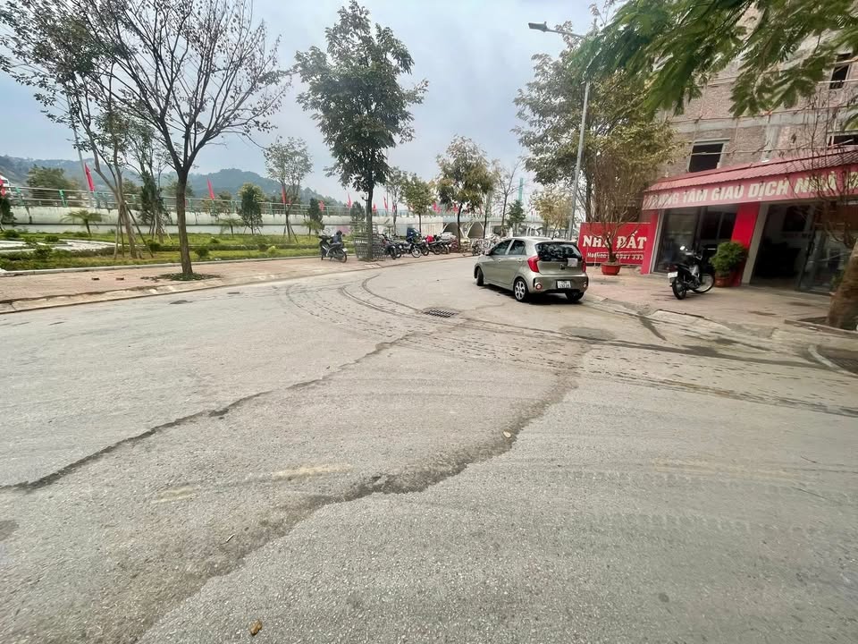 Đất tái định cư Mai Pha 85m² giá 5.2 tỷ - Ô góc 2 mặt tiền hiếm có!