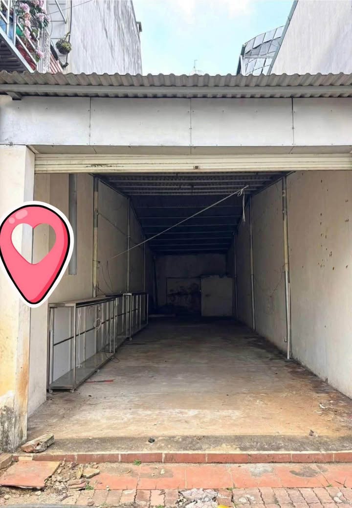 Đất nền mặt đường Lê Thái Tông Sơn La 75m² giá chỉ 1.3 tỷ - Cơ hội đầu tư tuyệt vời!