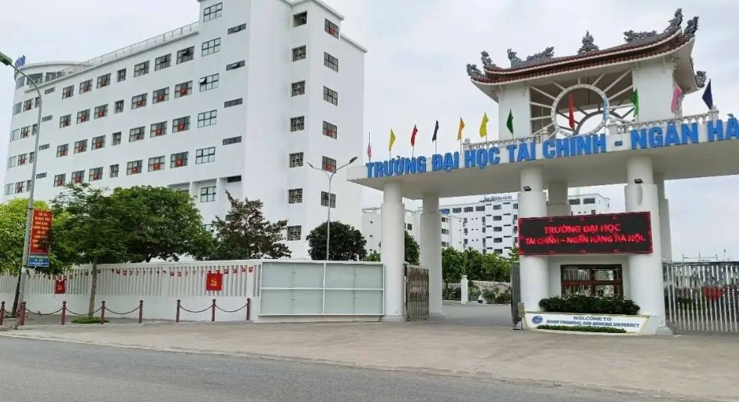 Nhà riêng Tiền Phong, Mê Linh 65m² giá 4 tỷ - Ô tô đỗ cửa, gần Đại học!