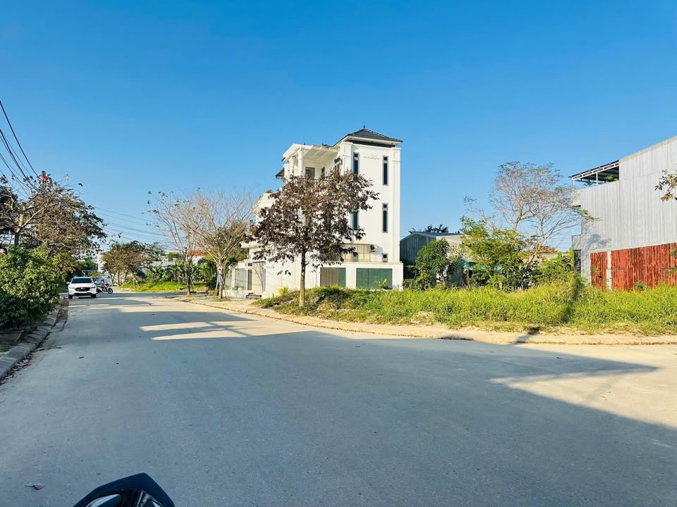 Đất mặt tiền Nguyễn Viết Song, Phường Vỹ Dạ, 110m² giá 3.3 tỷ - Đầu tư sinh lời tiềm năng!