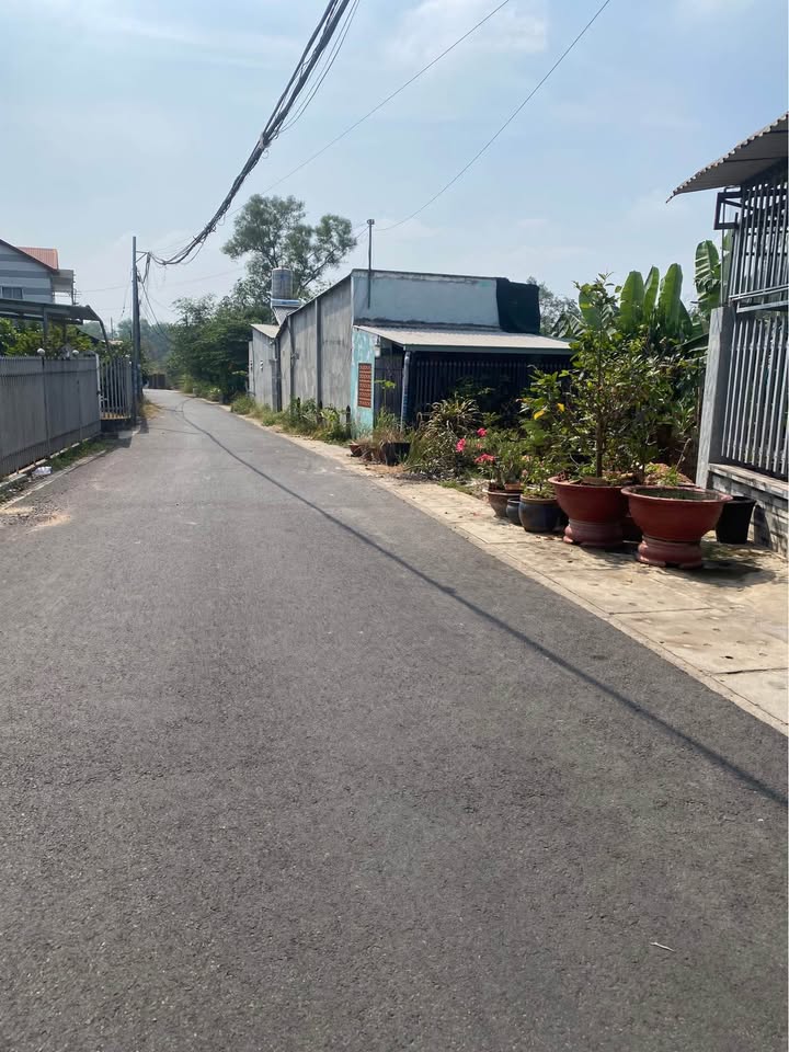 Nhà cấp 4 đường Phan Đăng Lưu, Tân An 107m² giá 1.3 tỷ - Bán gấp do kẹt tiền!