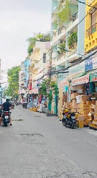 Bán nhà FrontHouse 51m² đường Tô Hiến Thành Quận 10 - Kinh doanh đỉnh cao chỉ 12 tỷ!