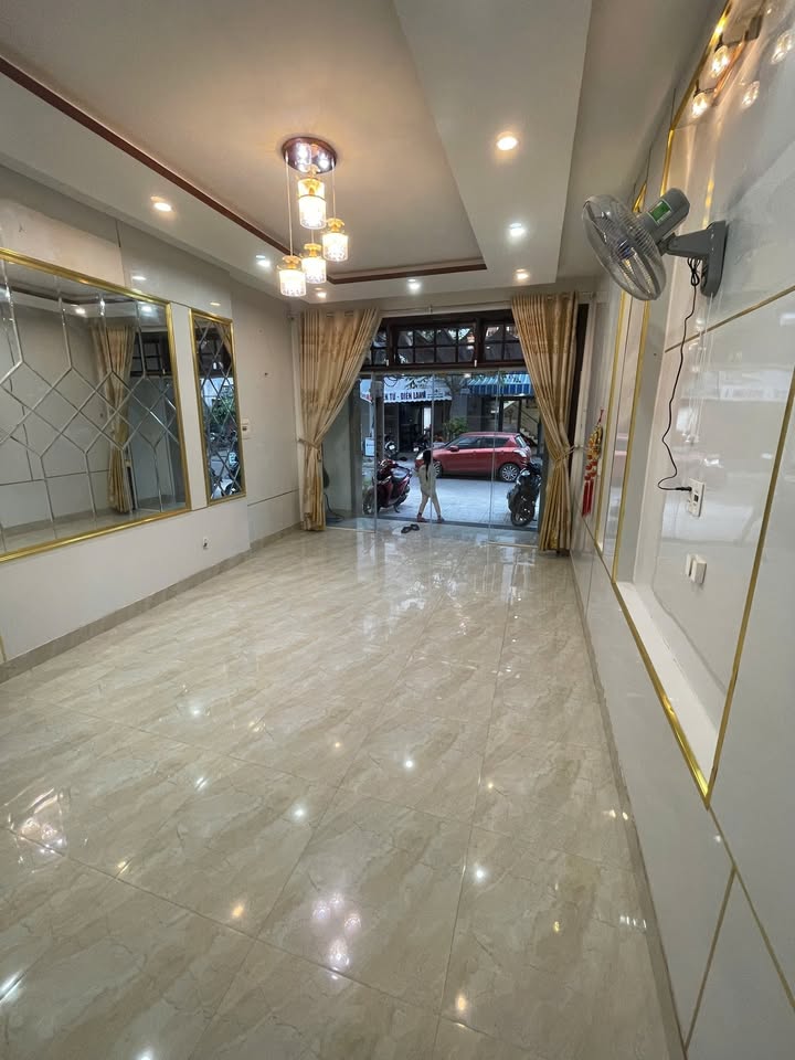 Nhà mặt tiền Thuận Phước, Hải Châu 60m² giá 10 triệu - Nội thất đầy đủ, sẵn sàng cho thuê!