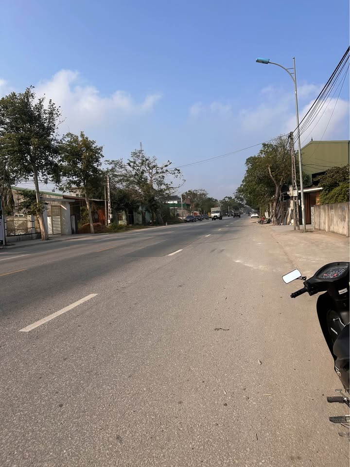 Nhà 3 tầng mặt đường Hà Huy Tập 150m² giá 13 tỷ - Kinh doanh sầm uất!