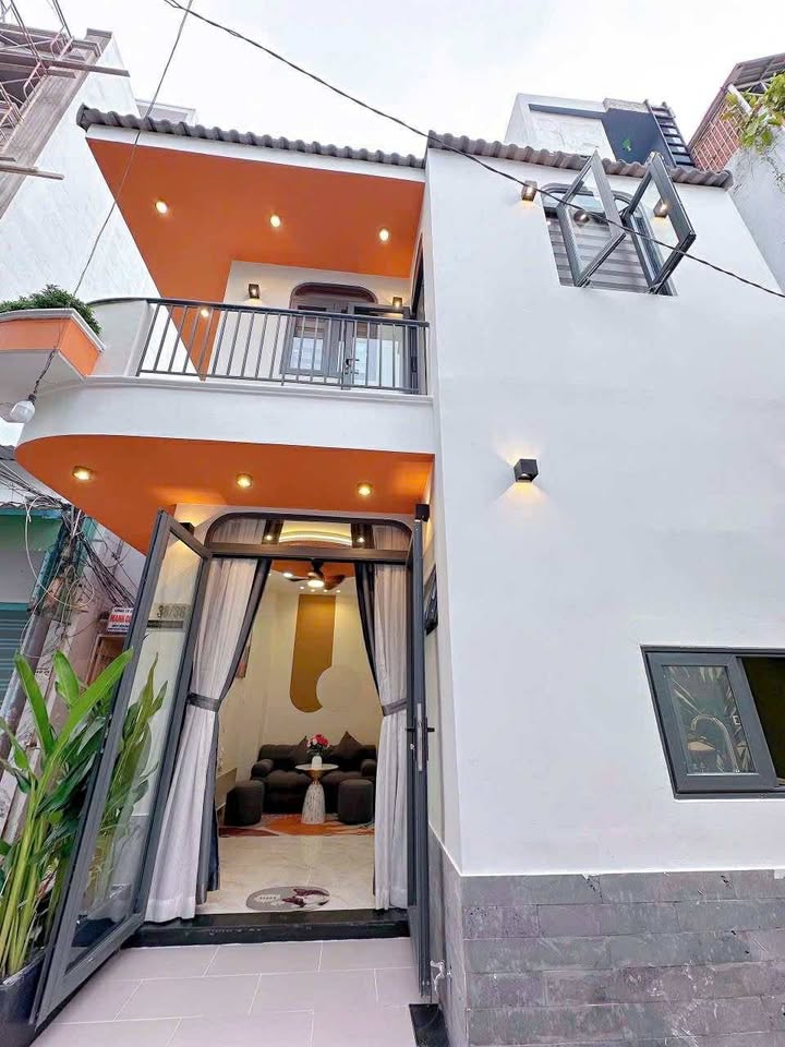 Nhà 2 Mặt Tiền Hẻm Xe Hơi Nguyễn Thiện Thuật, Bình Thạnh 24.7m² giá 3.88 tỷ - Nở hậu 5.2m, Full nội thất!