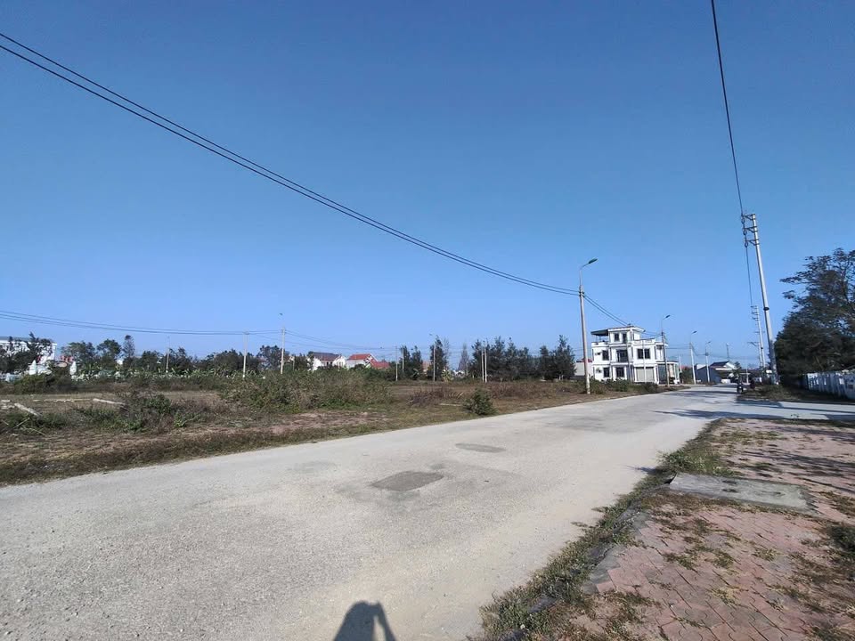 Đất nền Đất Việt Kis, Hải Bình 80m² giá 980 triệu - Đối diện trường Quenslab