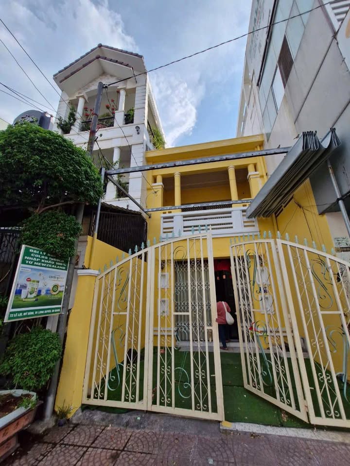 Nhà mặt tiền Lê Lợi, Mỹ Bình, Long Xuyên 110m² giá 9 tỷ - Đầu tư sinh lời ngay!