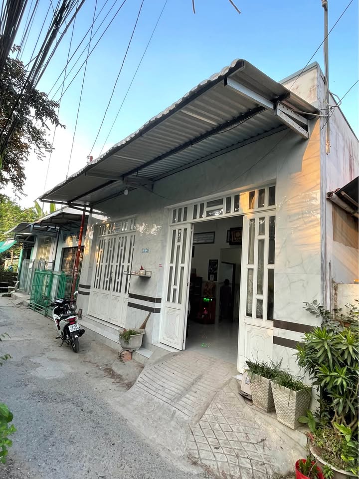 Nhà cấp 4 Hẻm Ô tô Võ Văn Hoài, Long Xuyên 76m² - Giá chỉ 1 tỷ!