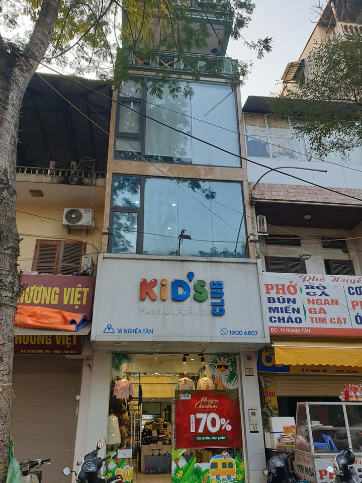 Cho thuê mặt bằng 18 phố Nghĩa Tân, 64m², giá chỉ 26 triệu/tháng - Mặt tiền rộng rãi!