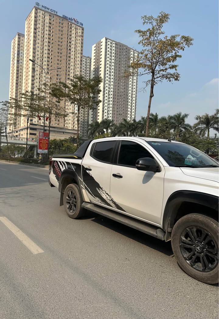 Nhà phố Hồ Tùng Mậu 54m² giá 1x tỷ - Lô góc, ô tô tránh, kinh doanh tốt!