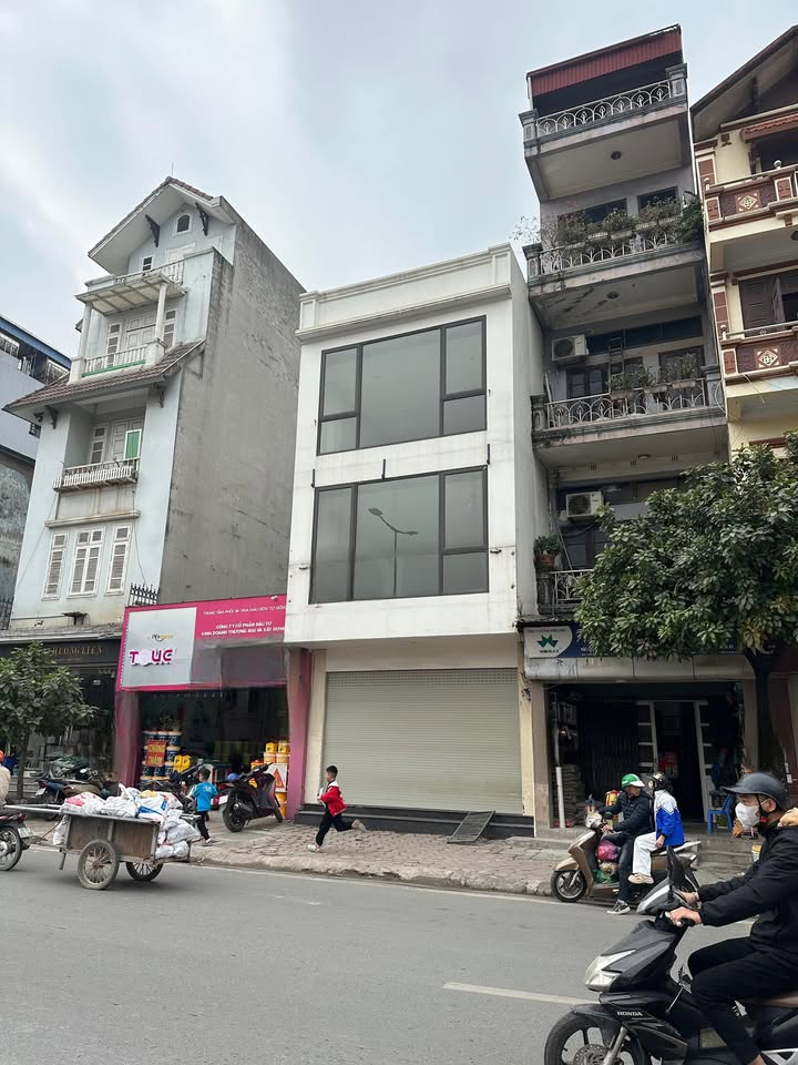 Cho thuê nhà mặt phố Vạn Phúc 70m² giá thỏa thuận - Kinh doanh lý tưởng!
