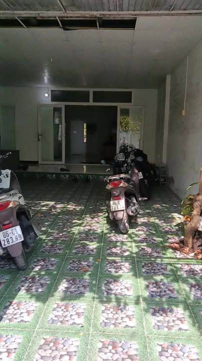 Nhà nguyên căn cho thuê Hẻm Bê Tông, Trần Quang Diệu, Phan Thiết 160m² - Nội thất đầy đủ, giá chỉ 4.5 triệu!