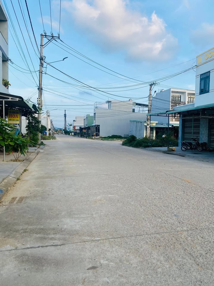Đất nền khu chợ Dinh Đông, Quy Nhơn 70m² giá 2.67 tỷ - Đầu tư sinh lời lý tưởng!