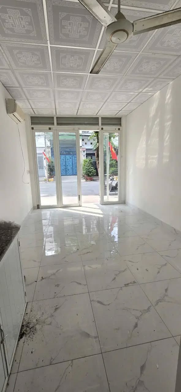 Nhà mặt tiền đường số, phường Tân Hưng, quận 7 - Kinh doanh thoải mái chỉ 8 triệu/tháng!