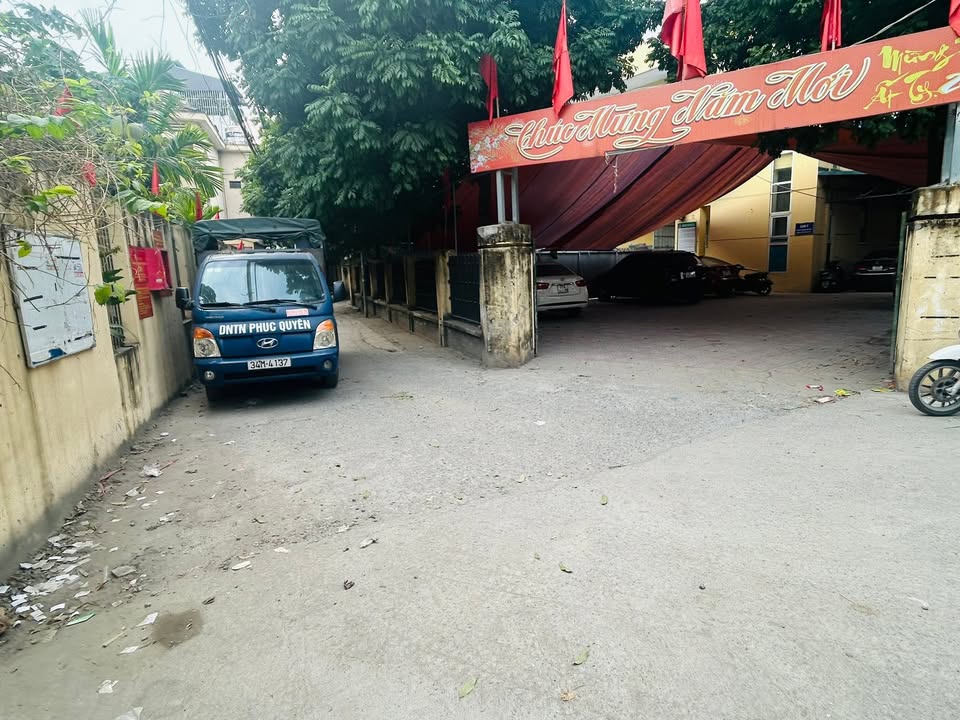 Đất nền phố Định Công 50m² giá 8 tỷ - Ô tô đỗ cổng, vị trí đẹp!