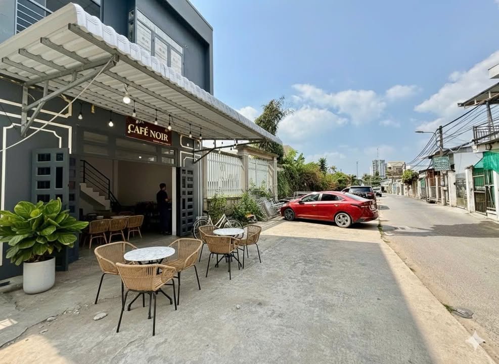 Cho thuê căn mặt tiền hẻm Tầm Vu, Quận Ninh Kiều, 4.5 triệu - Vị trí siêu đẹp, ô tô đậu trước nhà!