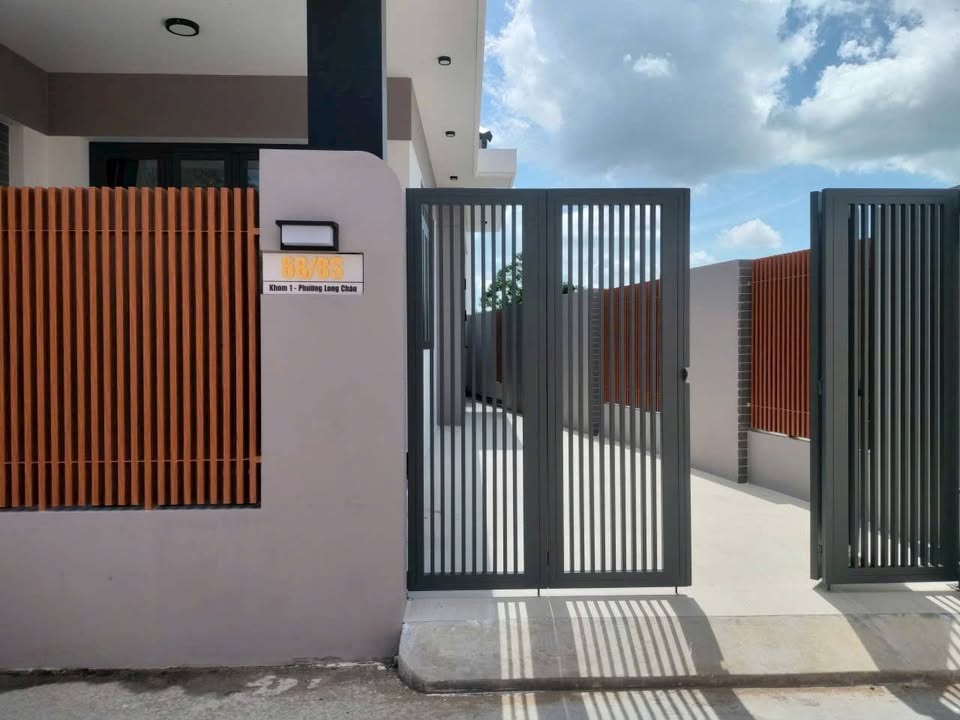 Nhà cho thuê mới 100% tại Vĩnh Long - Giá 10 triệu/tháng, ô tô vào tận nơi!