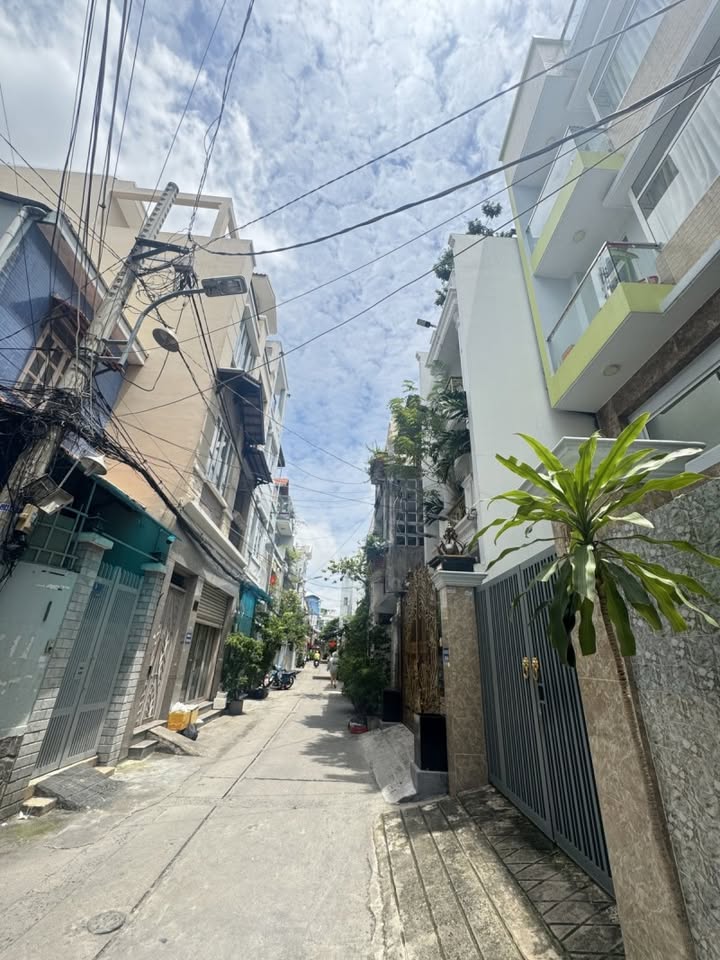 Nhà phố đường Hoàng Hoa Thám, Bình Thạnh 70m² giá 6.8 tỷ - Đầu tư sinh lời lý tưởng!