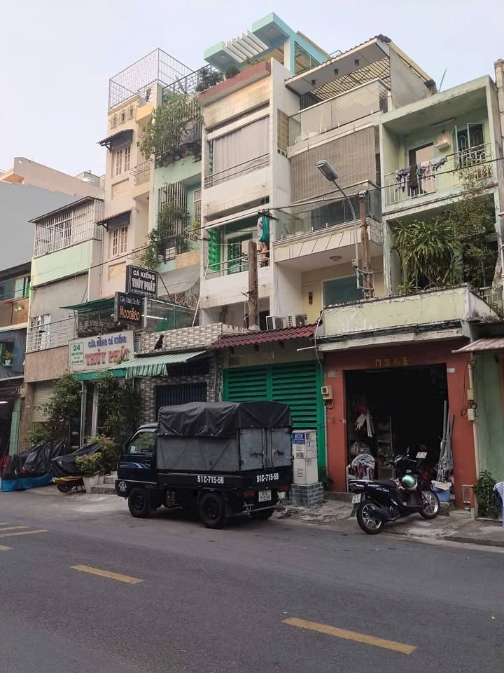 Bán gấp Nhà Mặt Tiền Đường Trần Tuấn Khải, Quận 5 - 36m², Giá 8.8 Tỷ