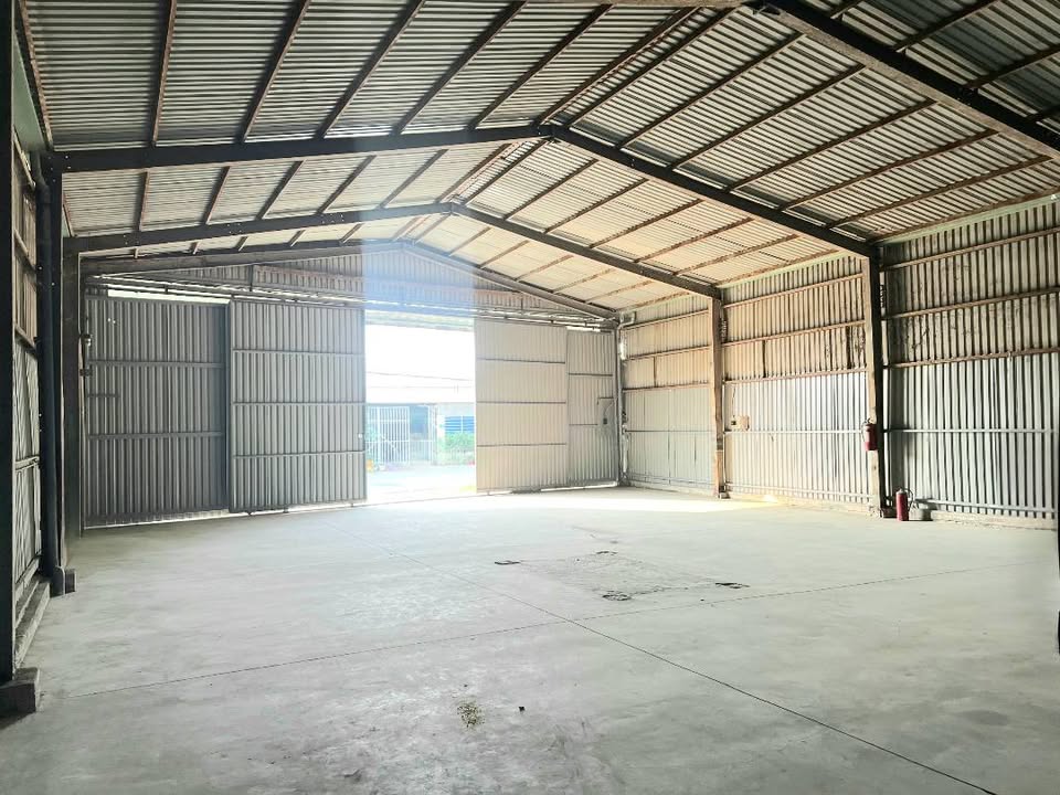 Kho xưởng cho thuê mặt tiền đường Xã Bình Lợi, Bình Chánh 350m² - Phù hợp sản xuất và kho hàng!