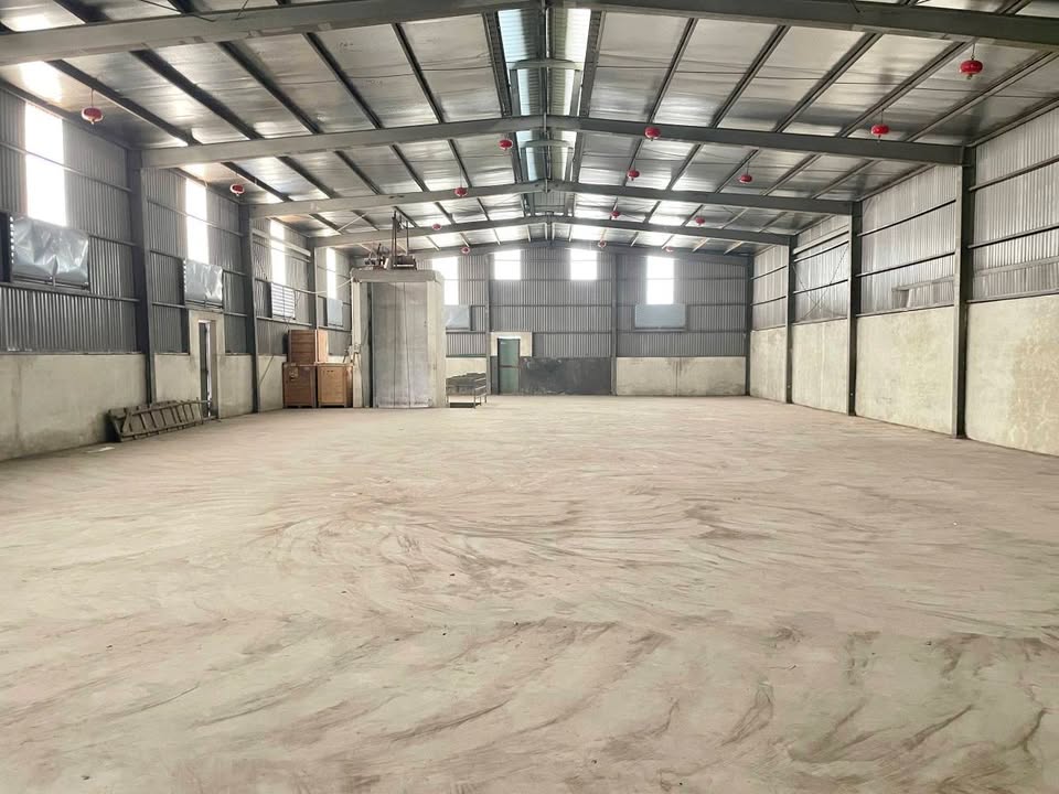 Kho xưởng cho thuê tại Cụm công nghiệp Bát Tràng, 1300m² chỉ 130 triệu/tháng - Pháp lý đầy đủ!