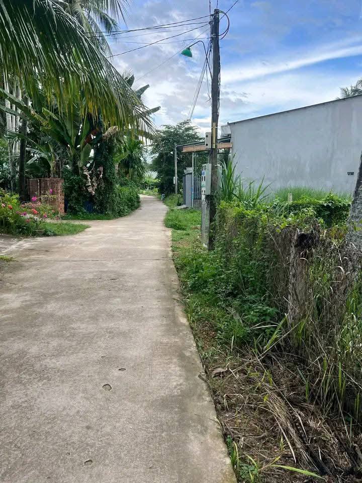 Đất thổ cư 110m² Hoài Xuân giá chỉ từ 700 triệu - Sổ đỏ chính chủ!