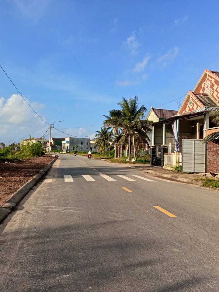 Đất nền mặt tiền đường nhựa Sát Biển, Đăk Đoa 88m² giá 700 triệu - Cơ hội đầu tư tuyệt vời!
