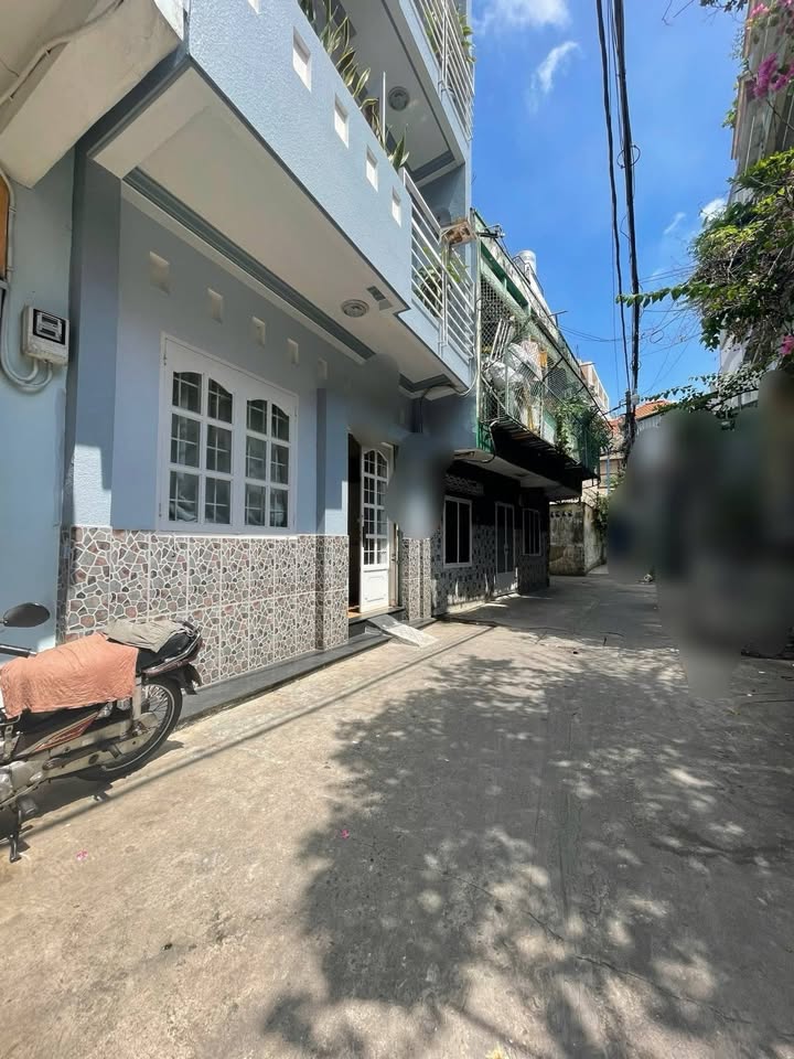 Nhà phố Tô Hiến Thành Quận 10 55m² giá 8.9 tỷ - Tiện ích đầy đủ, vị trí trung tâm!