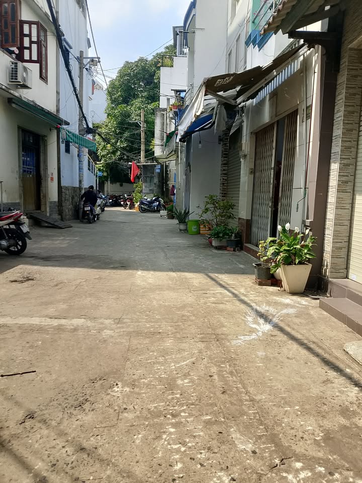 Nhà phố Tân Phú 49m² giá 4.85 tỷ - Gần AEON thuận tiện sinh sống!