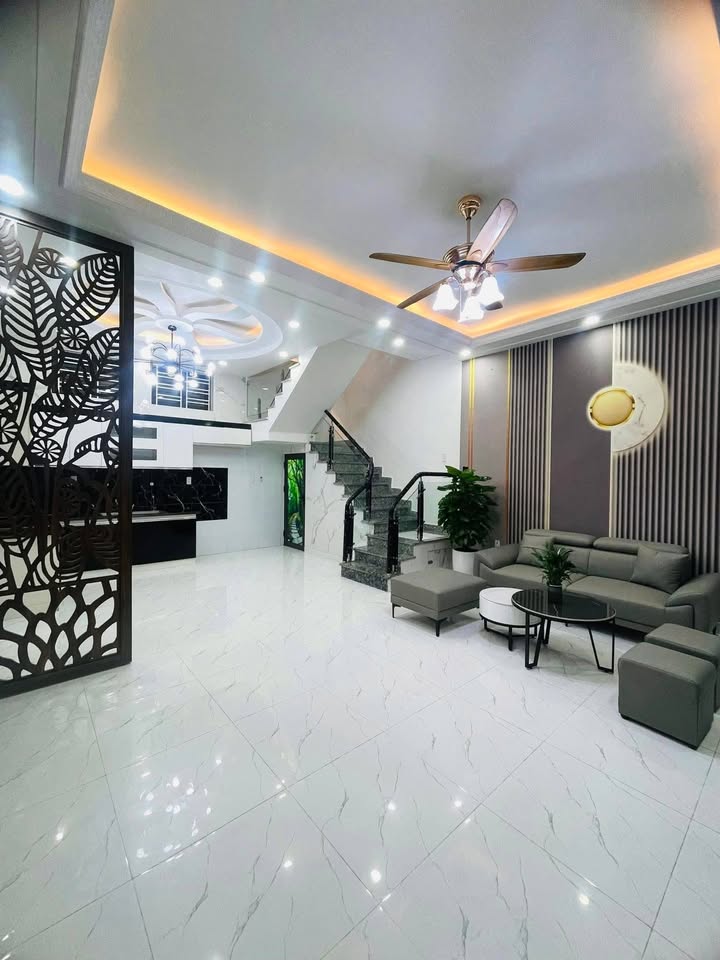 Nhà 3 tầng Miếu Hai Xã - Lê Chân 43m² giá 3,15 tỷ - Thiết kế hiện đại, vào ở ngay!