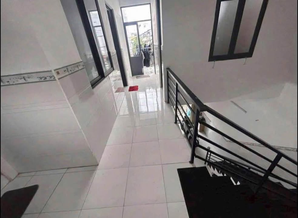 Nhà 2 tầng hẻm Nguyễn Tất Thành, Phường 2, Tuy Hoà 50.7m² giá 1.82 tỷ - Sổ hồng đầy đủ!