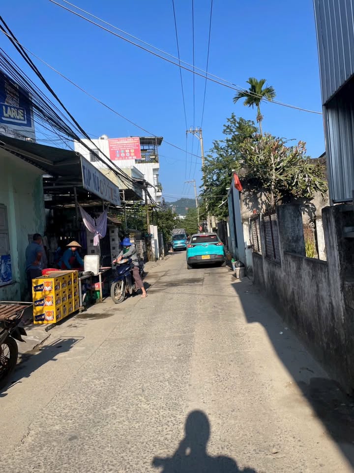 Đất kiệt ô tô 20m Hoàng Văn Thái 82m² giá 2.xx tỷ - Cơ hội đầu tư hiếm có!