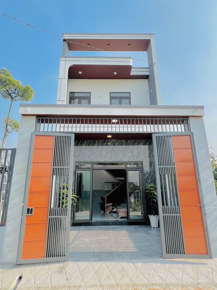 Nhà 2 mặt tiền Khánh Bình 10, 115m² giá 2.95 tỷ - Thiết kế hiện đại, sẵn sàng vào ở!