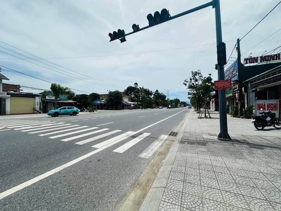 Bán đất mặt tiền Nguyễn Tất Thành, Phú Bài 126,5m² giá 3,7 tỷ - Vị trí vàng cho kinh doanh!