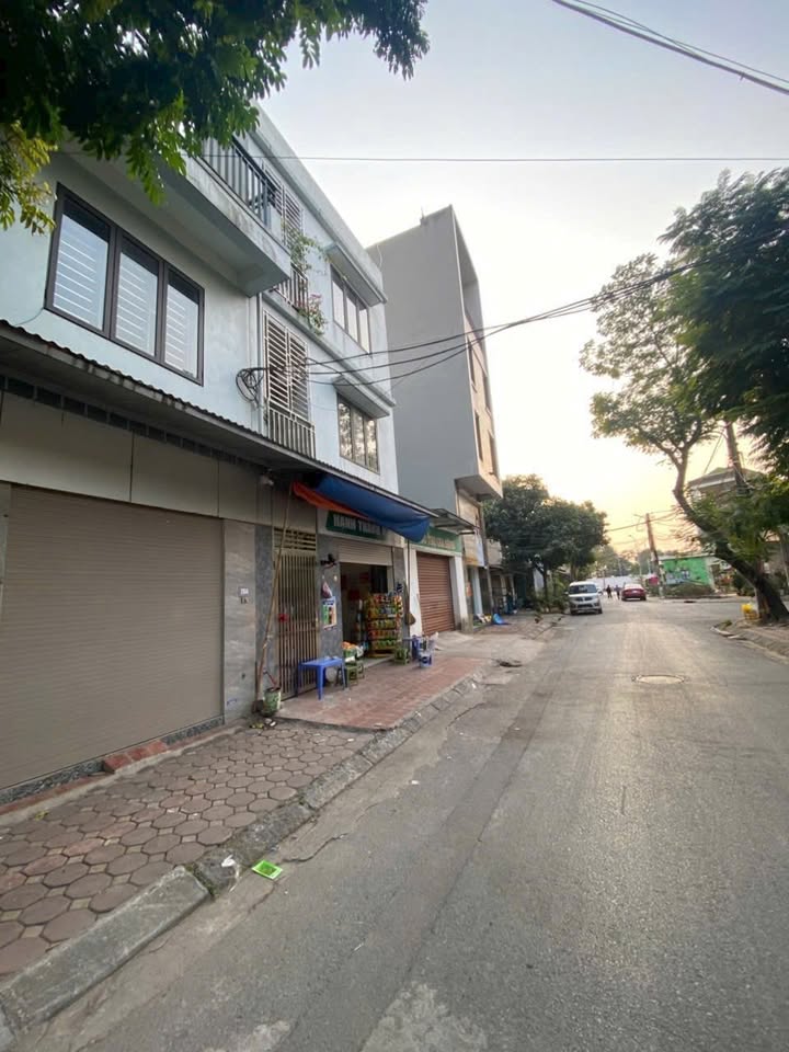 Đất phân lô Thạch Bàn, Long Biên 92m² giá 17.44 tỷ - Tiềm năng cho thuê cao!