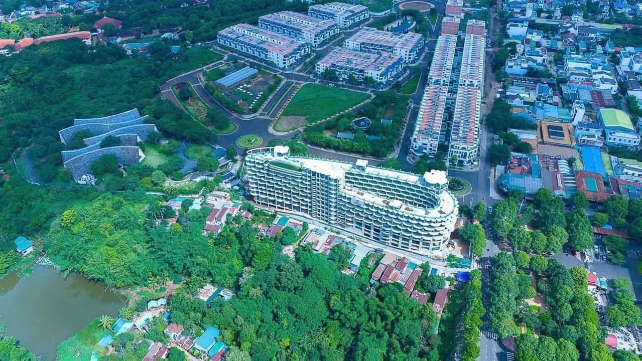 Shophouse 4 tầng tại Thành Phố Cà Phê 125m² giá 13.5 tỷ - Đầu tư sinh lời ngay!